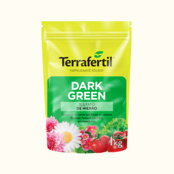 Terrafertil Dark Green ayuda a desarrollar el verde intenso del follaje, especialmente en plantas que prefieren suelos ácidos.