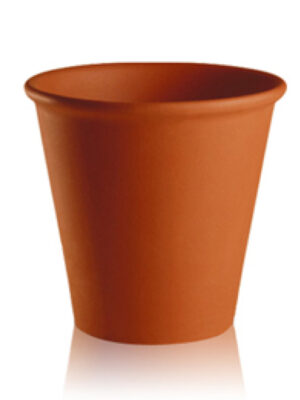 Blum Italiana es una gran opción dentro de la macetería de barro para la decoración de nuestros hogares y jardines.