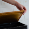 Tapa de Madera para Compostera Lumbricus® de 40/50/60 Litros  La tapa es resistente, como para colocarle una maceta o usarla de mesa auxiliar.