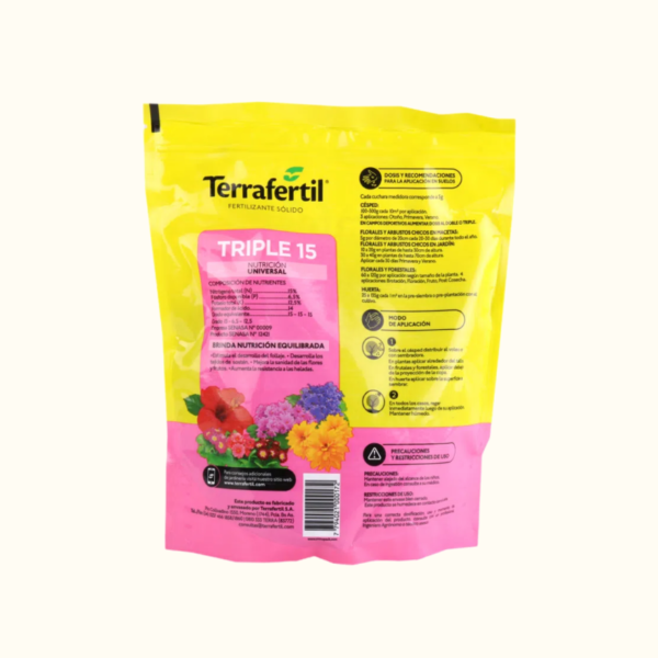 Terrafertil Triple 15 es un fertilizante ideal para mantener la nutrición de tus plantas asegurando su correcto crecimiento y desarrollo.